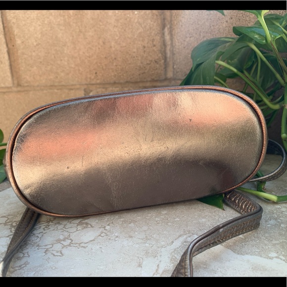 Vintage Bronze Metallic Gold Chain Crossbody Bag - Picture 10 of 10